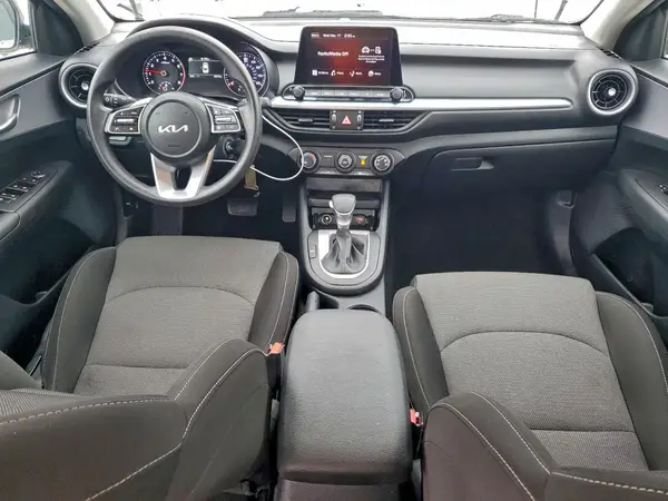 3KPF24AD8RE780833 2024 KIA FORTE - Image 8