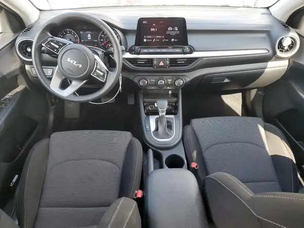 3KPF24AD8RE783778 2024 KIA FORTE - Image 8