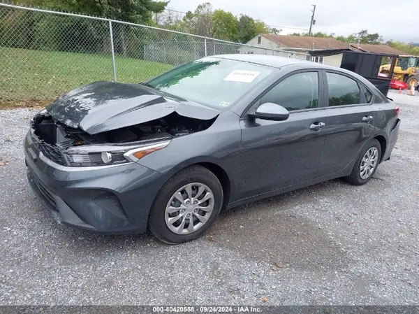3KPF24AD8RE784705 2024 KIA FORTE - Image 2