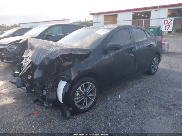 3KPF24AD8RE787667 2024 KIA FORTE - Image 2