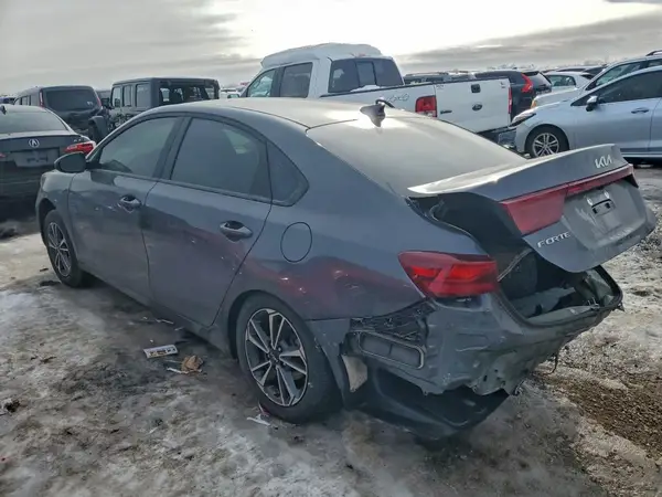 3KPF24AD8RE789810 2024 KIA FORTE - Image 2