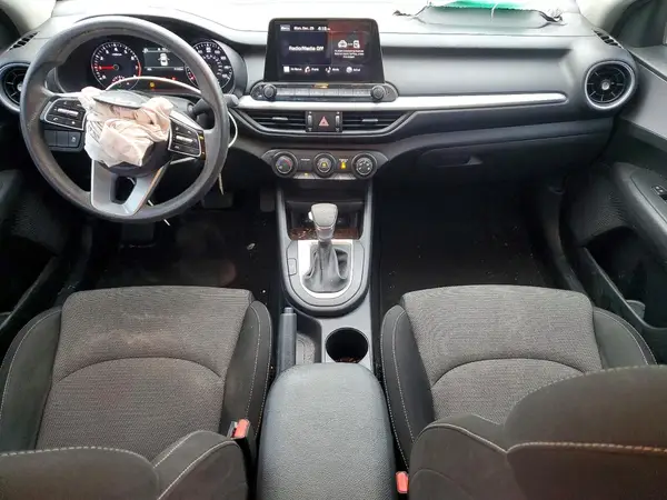3KPF24AD8RE790066 2024 KIA FORTE - Image 8