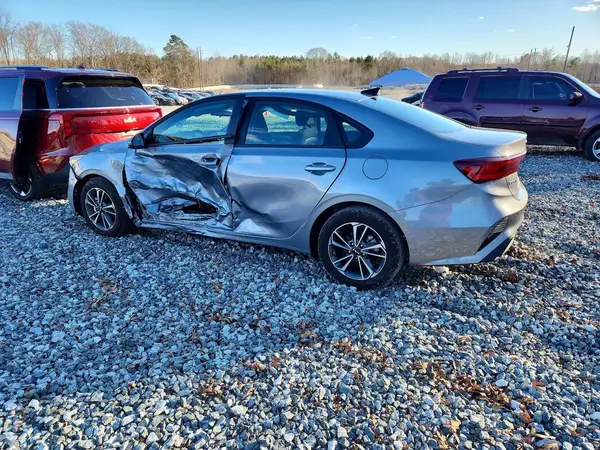 3KPF24AD8RE790391 2024 KIA FORTE - Image 2