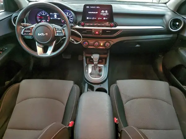 3KPF24AD8RE790424 2024 KIA FORTE - Image 8