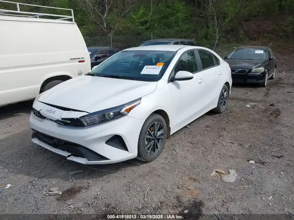 3KPF24AD8RE791010 2024 KIA FORTE - Image 2