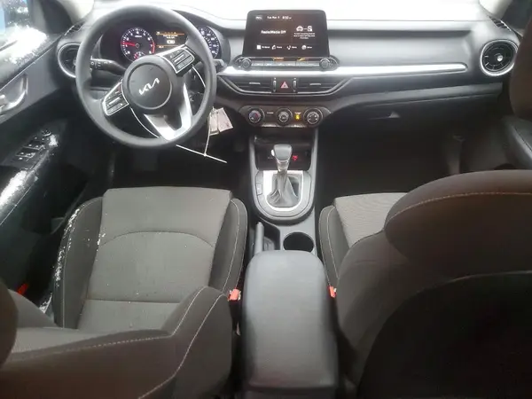 3KPF24AD8RE792156 2024 KIA FORTE - Image 8