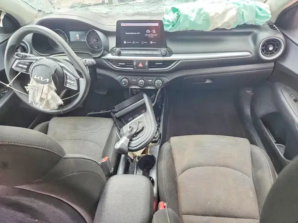 3KPF24AD8RE792528 2024 KIA FORTE - Image 8