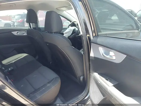 3KPF24AD8RE792755 2024 KIA FORTE - Image 8