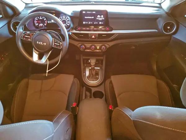 3KPF24AD8RE793579 2024 KIA FORTE - Image 8