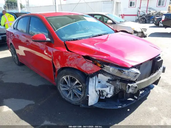 3KPF24AD8RE793730 2024 KIA FORTE - Image 1