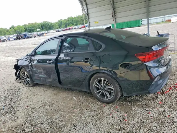 3KPF24AD8RE797390 2024 KIA FORTE - Image 2