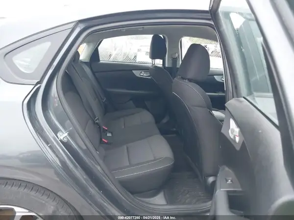 3KPF24AD8RE801020 2024 KIA FORTE - Image 8