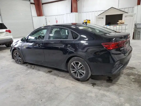 3KPF24AD8RE804404 2024 KIA FORTE - Image 2