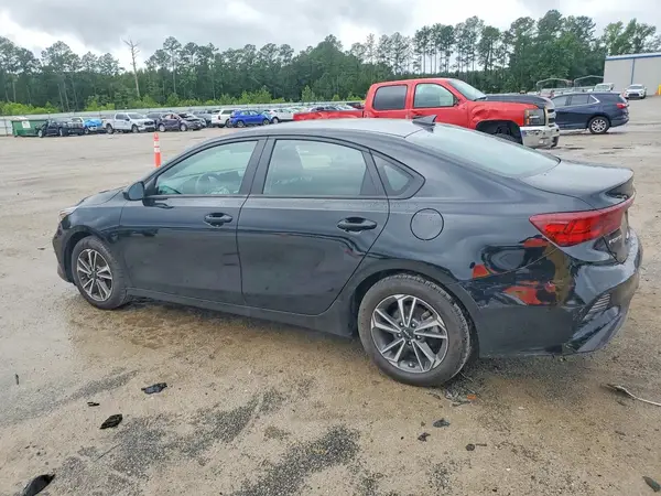 3KPF24AD8RE805682 2024 KIA FORTE - Image 2