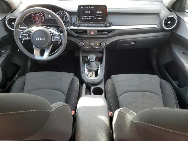 3KPF24AD8RE807822 2024 KIA FORTE - Image 8