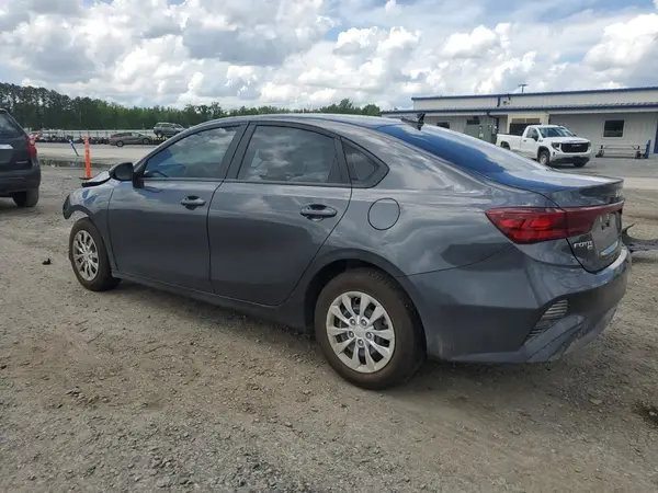 3KPF24AD8RE811739 2024 KIA FORTE - Image 2