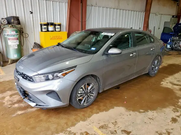 3KPF24AD8RE813622 2024 KIA FORTE - Image 1