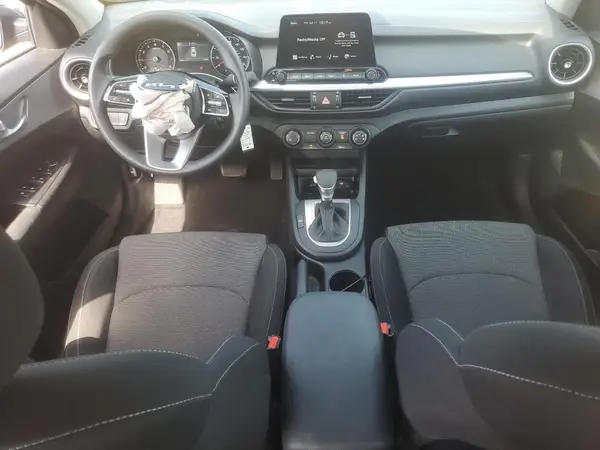 3KPF24AD8RE818383 2024 KIA FORTE - Image 8