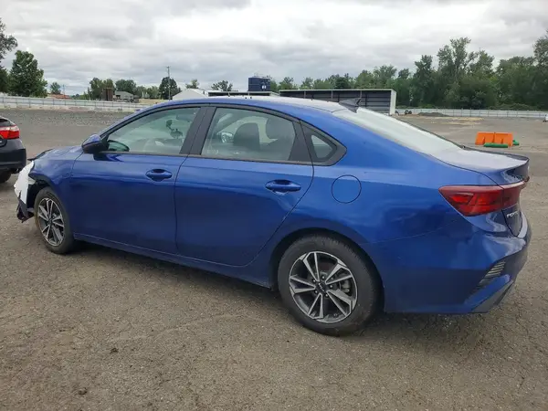 3KPF24AD8RE818819 2024 KIA FORTE - Image 2