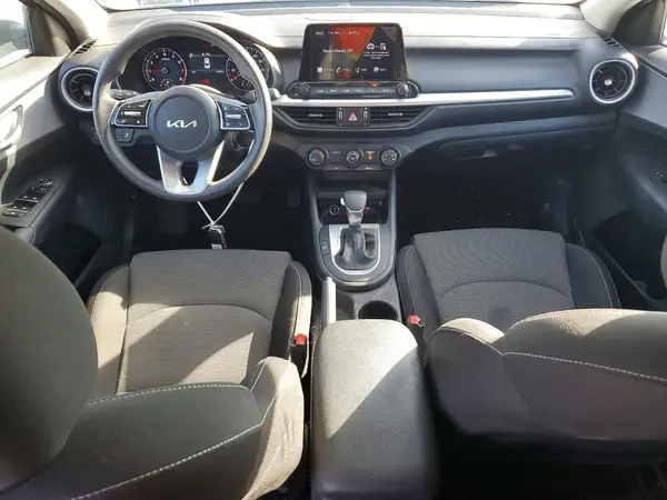 3KPF24AD8RE821252 2024 KIA FORTE - Image 8