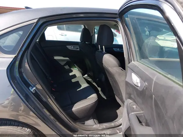 3KPF24AD8RE821610 2024 KIA FORTE - Image 8