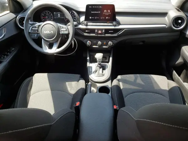3KPF24AD8RE823938 2024 KIA FORTE - Image 8