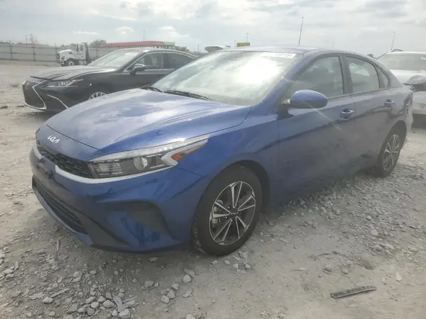 3KPF24AD8RE824927 2024 KIA FORTE - Image 1