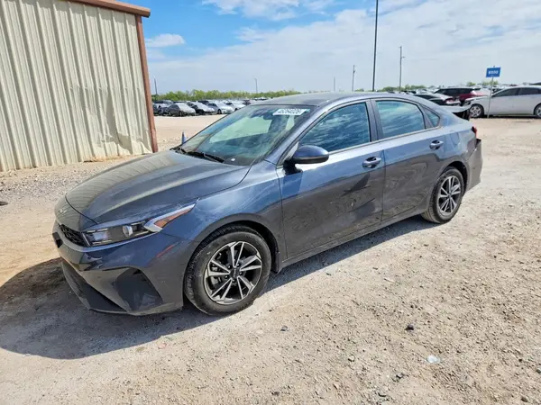 3KPF24AD8RE827536 2024 KIA FORTE - Image 1