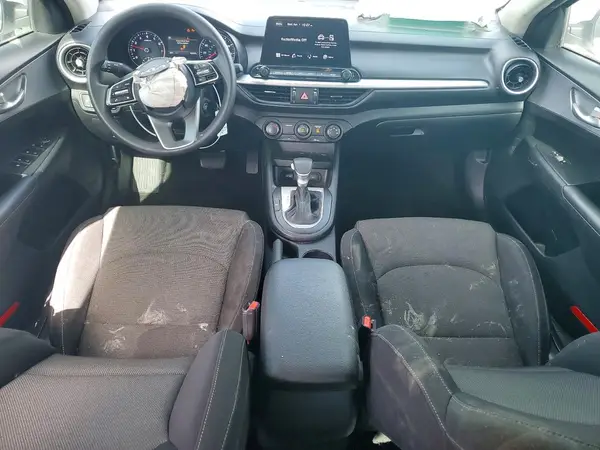 3KPF24AD8RE827827 2024 KIA FORTE - Image 8