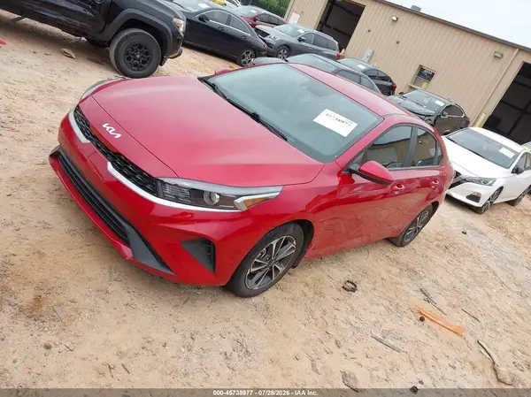 3KPF24AD8RE829545 2024 KIA FORTE - Image 2