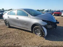 3KPF24AD8RE833482 2024 KIA FORTE