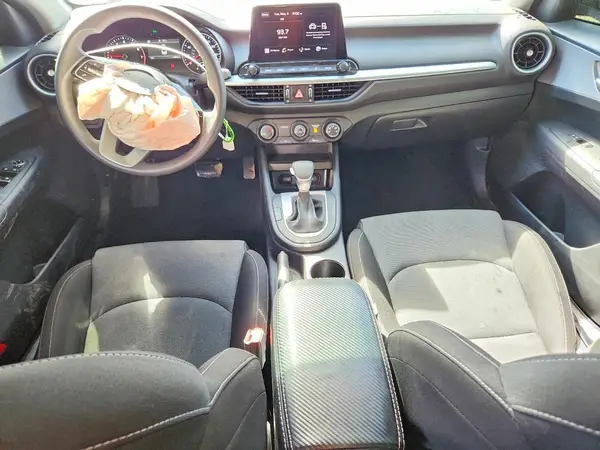 3KPF24AD8RE837595 2024 KIA FORTE - Image 8