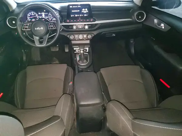 3KPF24AD8RE837645 2024 KIA FORTE - Image 8