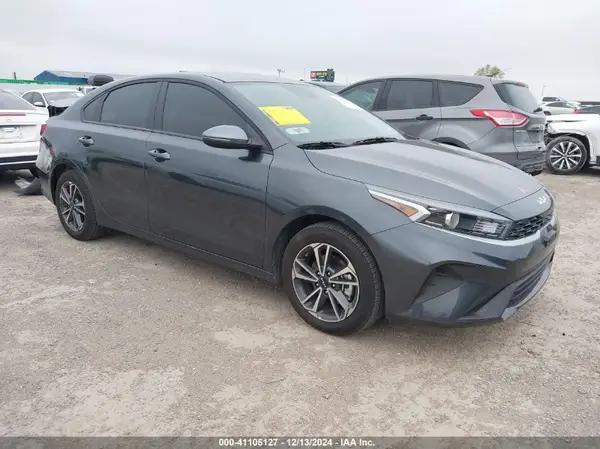 3KPF24AD8RE838004 2024 KIA FORTE - Image 1