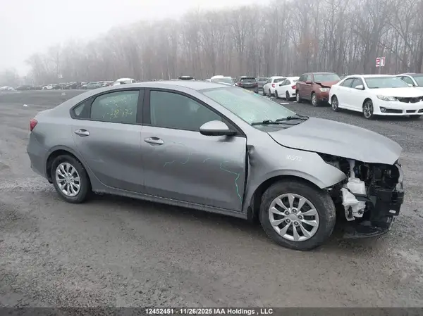3KPF24AD8RE838777 2024 KIA FORTE - Image 1