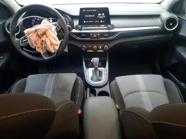 3KPF24AD8RE839055 2024 KIA FORTE - Image 8