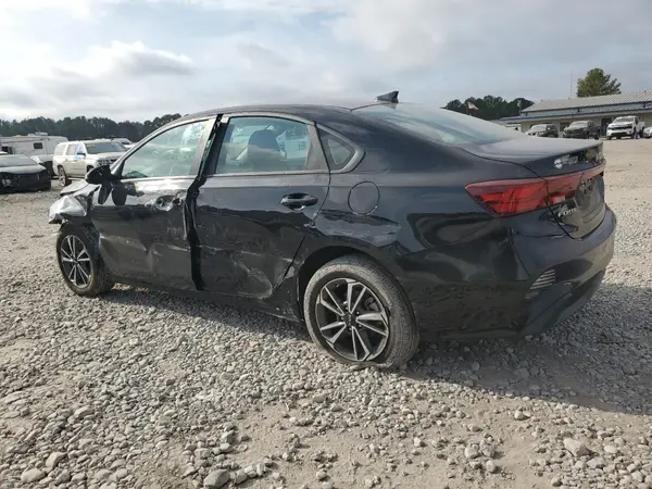 3KPF24AD8RE840240 2024 KIA FORTE - Image 2