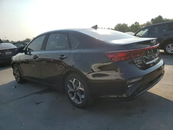 3KPF24AD9KE006693 2019 KIA FORTE - Image 2