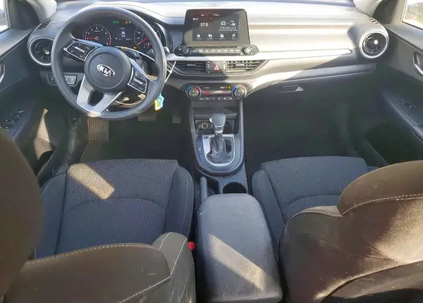 3KPF24AD9KE008119 2019 KIA FORTE - Image 8