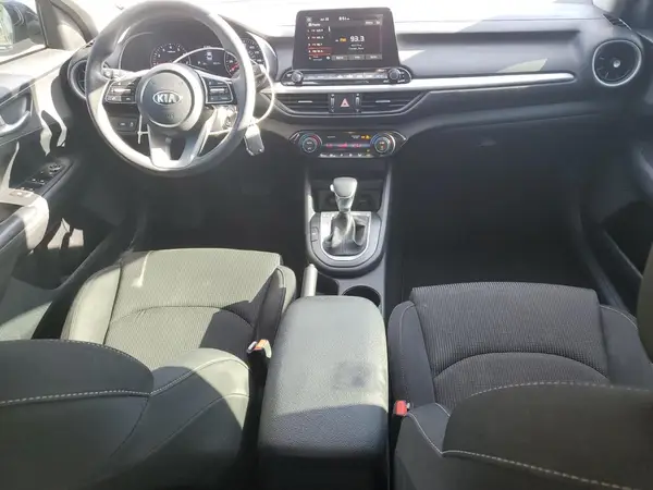 3KPF24AD9KE009383 2019 KIA FORTE - Image 8