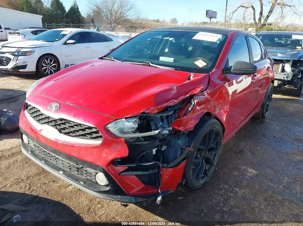 3KPF24AD9KE010100 2019 KIA FORTE - Image 2