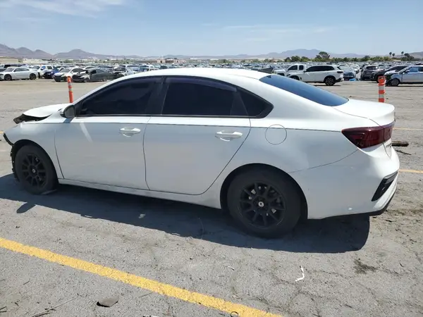 3KPF24AD9KE010873 2019 KIA FORTE - Image 2