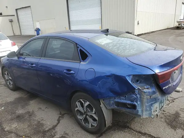 3KPF24AD9KE015670 2019 KIA FORTE - Image 2