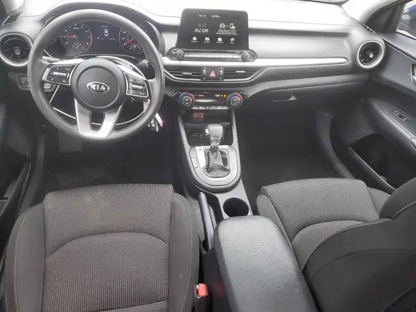 3KPF24AD9KE015670 2019 KIA FORTE - Image 8