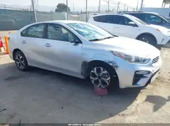 3KPF24AD9KE015961 2019 KIA FORTE