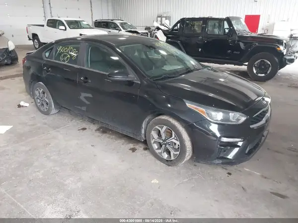 3KPF24AD9KE016995 2019 KIA FORTE - Image 1