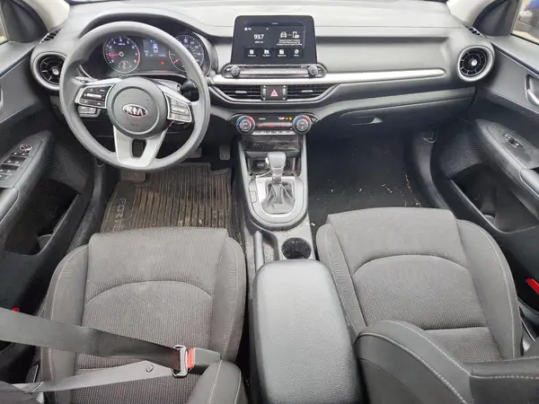 3KPF24AD9KE018889 2019 KIA FORTE - Image 8