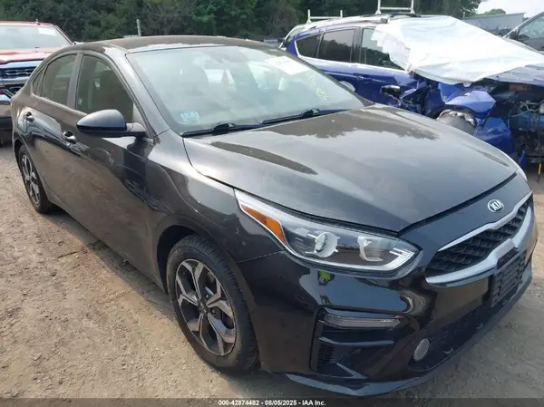 3KPF24AD9KE021159 2019 KIA FORTE - Image 1