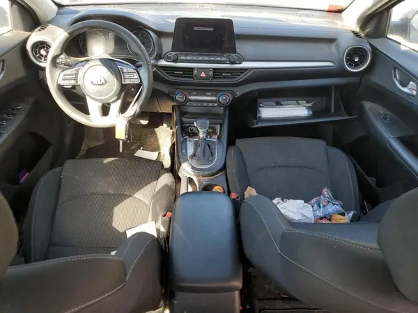 3KPF24AD9KE027690 2019 KIA FORTE - Image 8