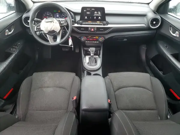 3KPF24AD9KE028547 2019 KIA FORTE - Image 8